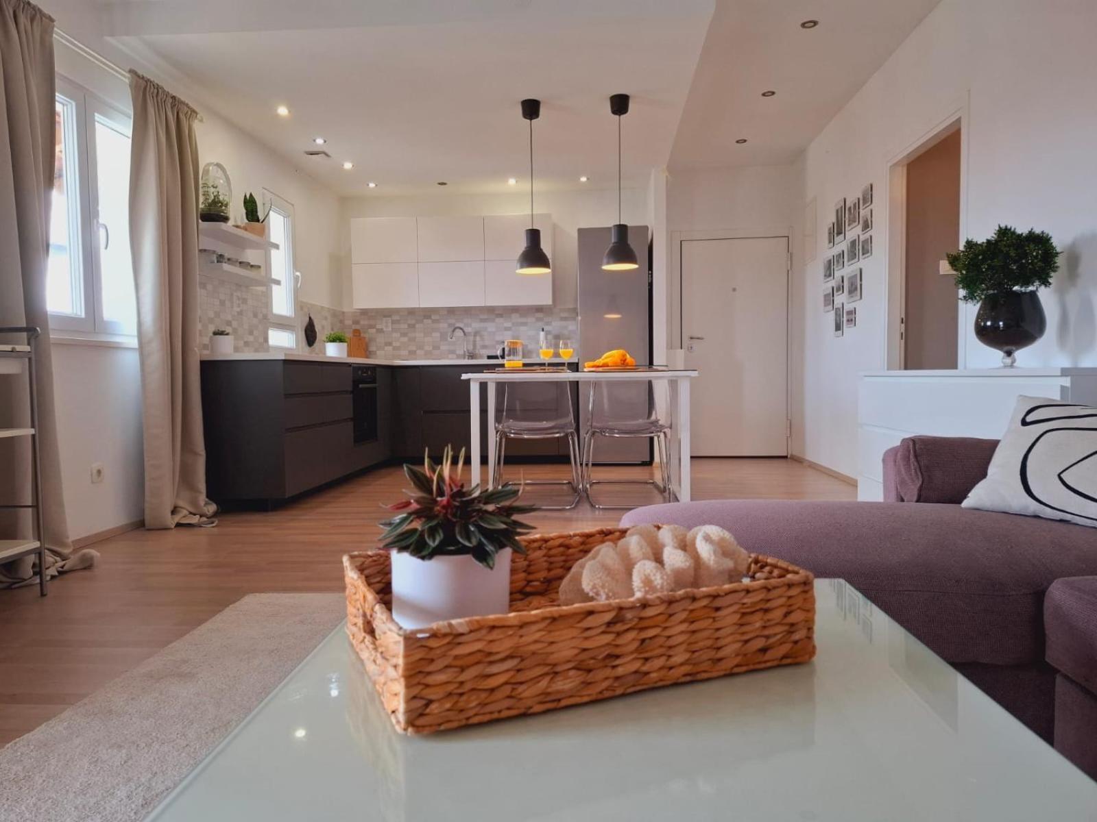 Skenza'S Loft Near Beach And City Center سبليت المظهر الخارجي الصورة